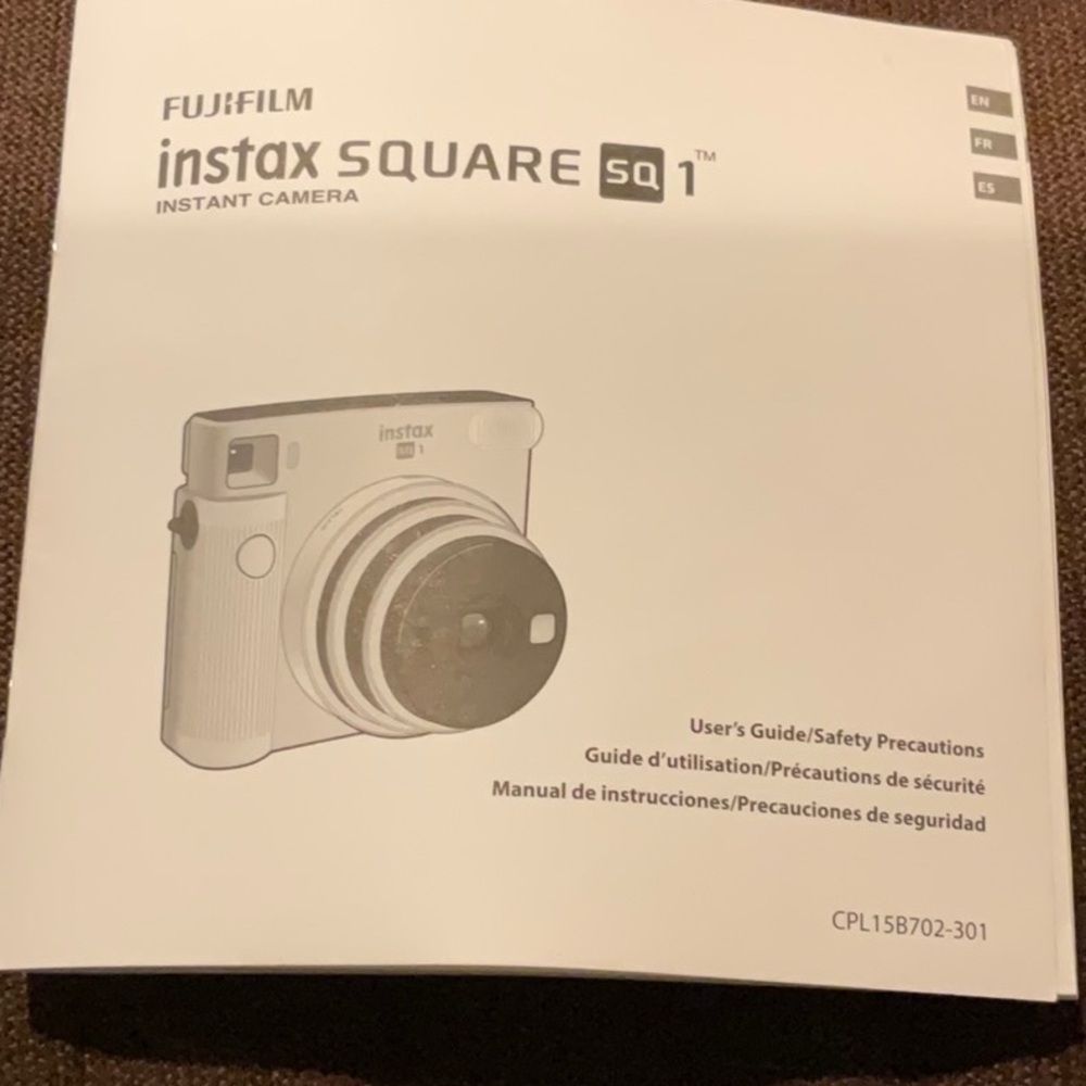 Fuji-film Instax Square SQ 1 Polaroid Camara, Orange. - Picture 4 of 5